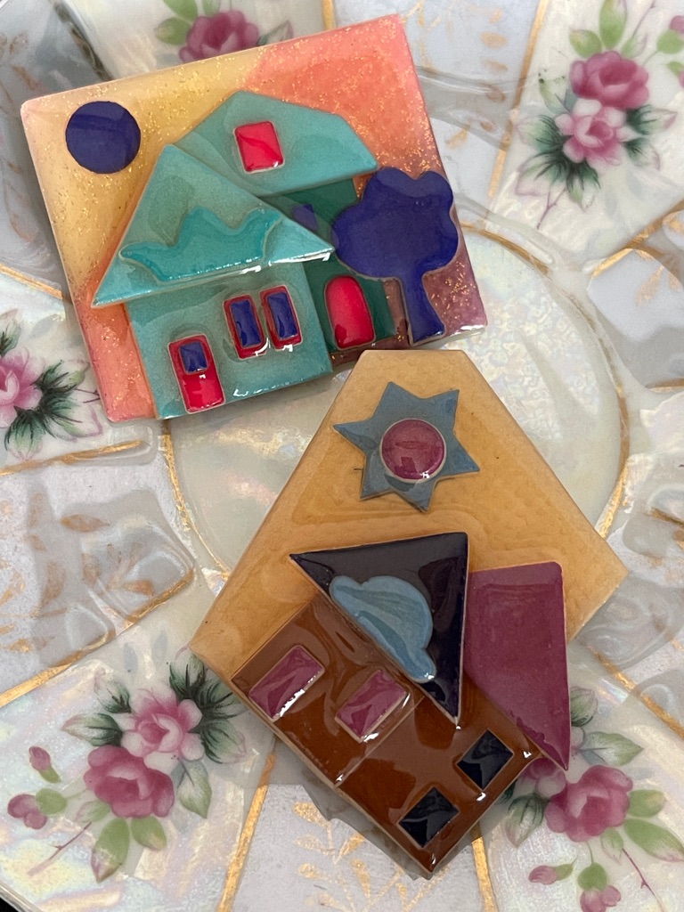 Vintage Lucinda “House Pins” Set Of Two Collectible Brooches